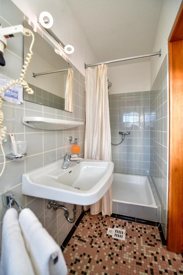 Hotel Zur Post Balve Esterno foto