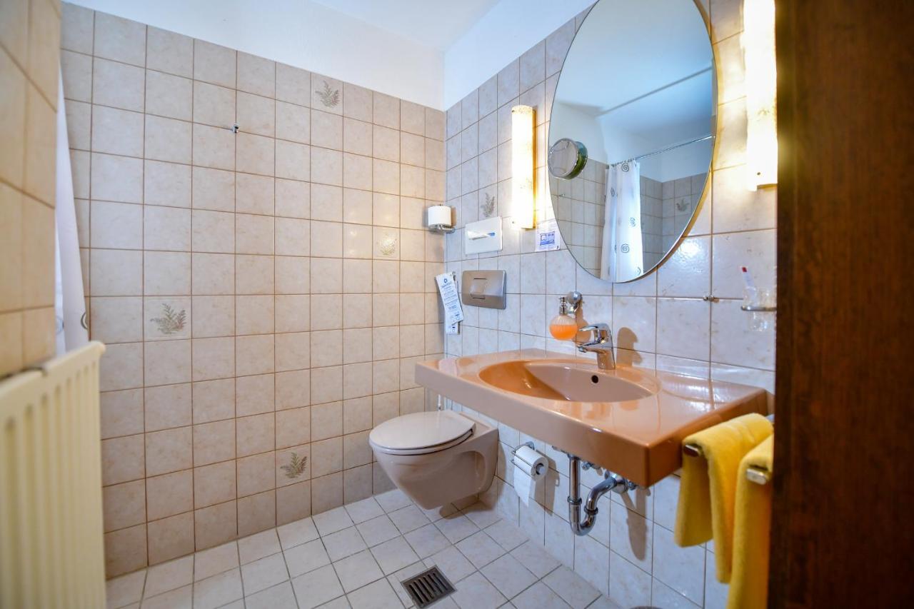 Hotel Zur Post Balve Esterno foto