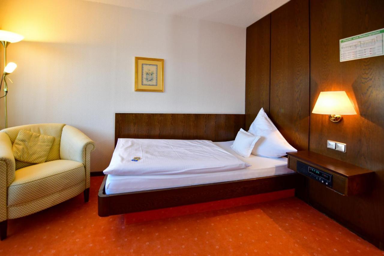Hotel Zur Post Balve Esterno foto